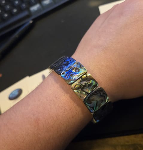 Customer photo review of Abalone Shell Square Bracelet 17.6-18mm
