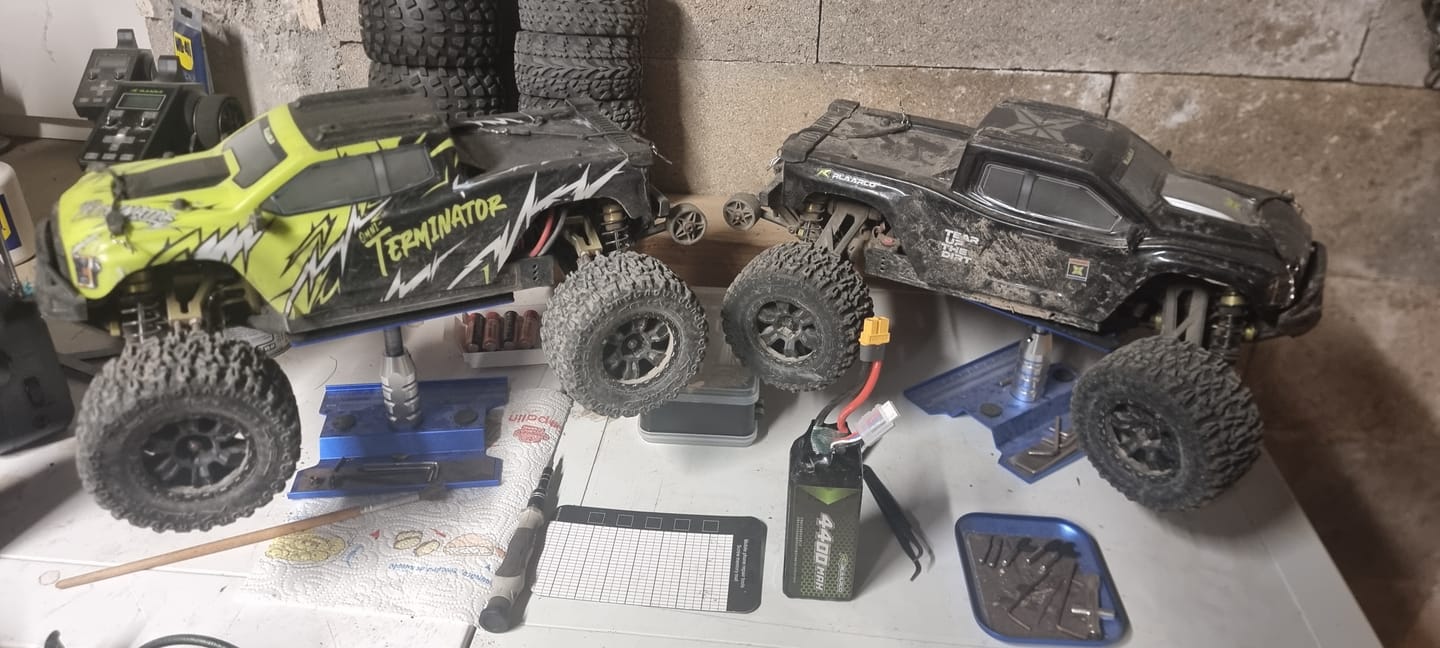 Customer photo review of 11.1V 4400mah 3S Lipo Battery XT60 Plug