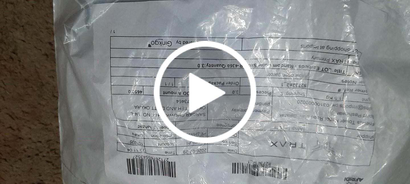 Customer video review of LOT Earbuds - Random Color