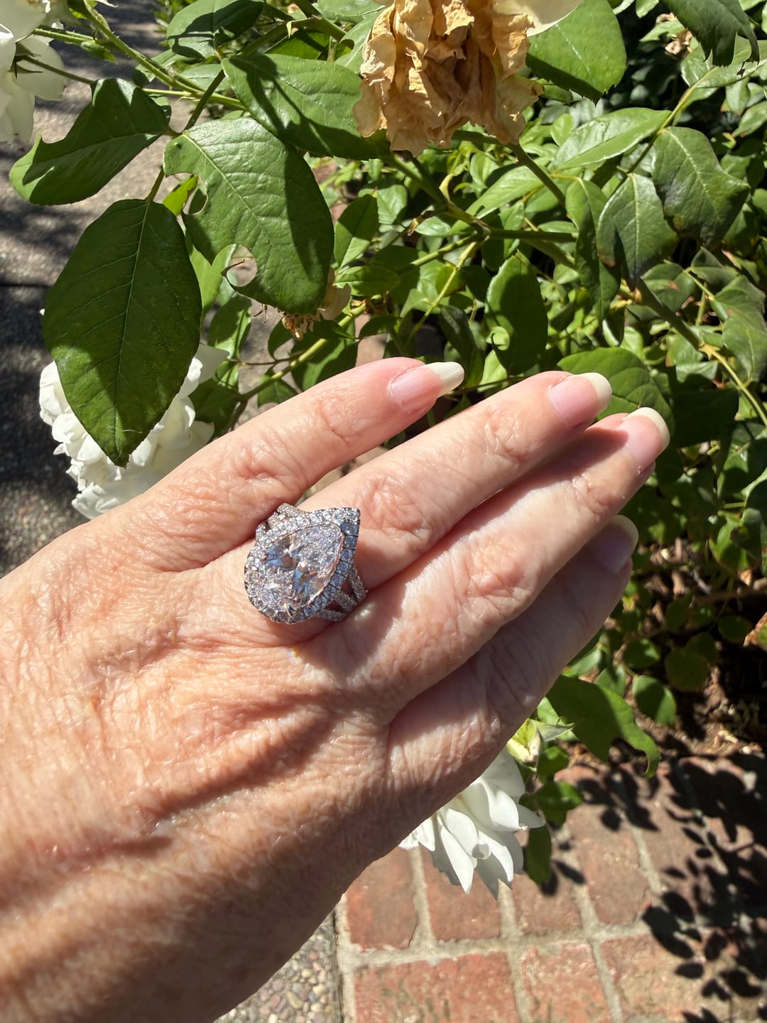 Customer photo review of Louily Vintage Split Shank Halo Pear Cut Engagement Ring In Sterling Silver