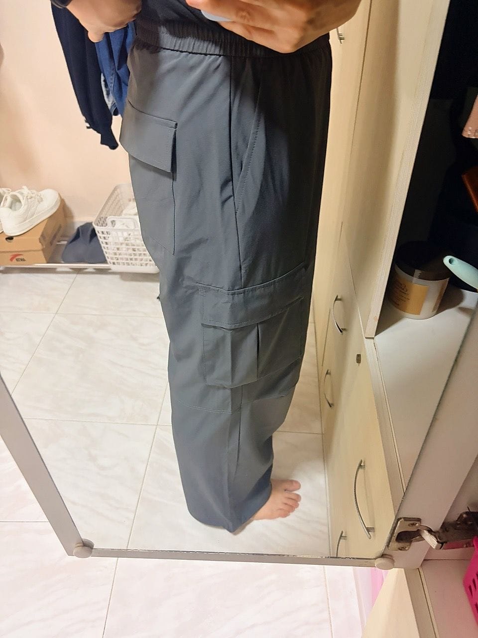 Customer photo review of Wide Straight Cargo Pants