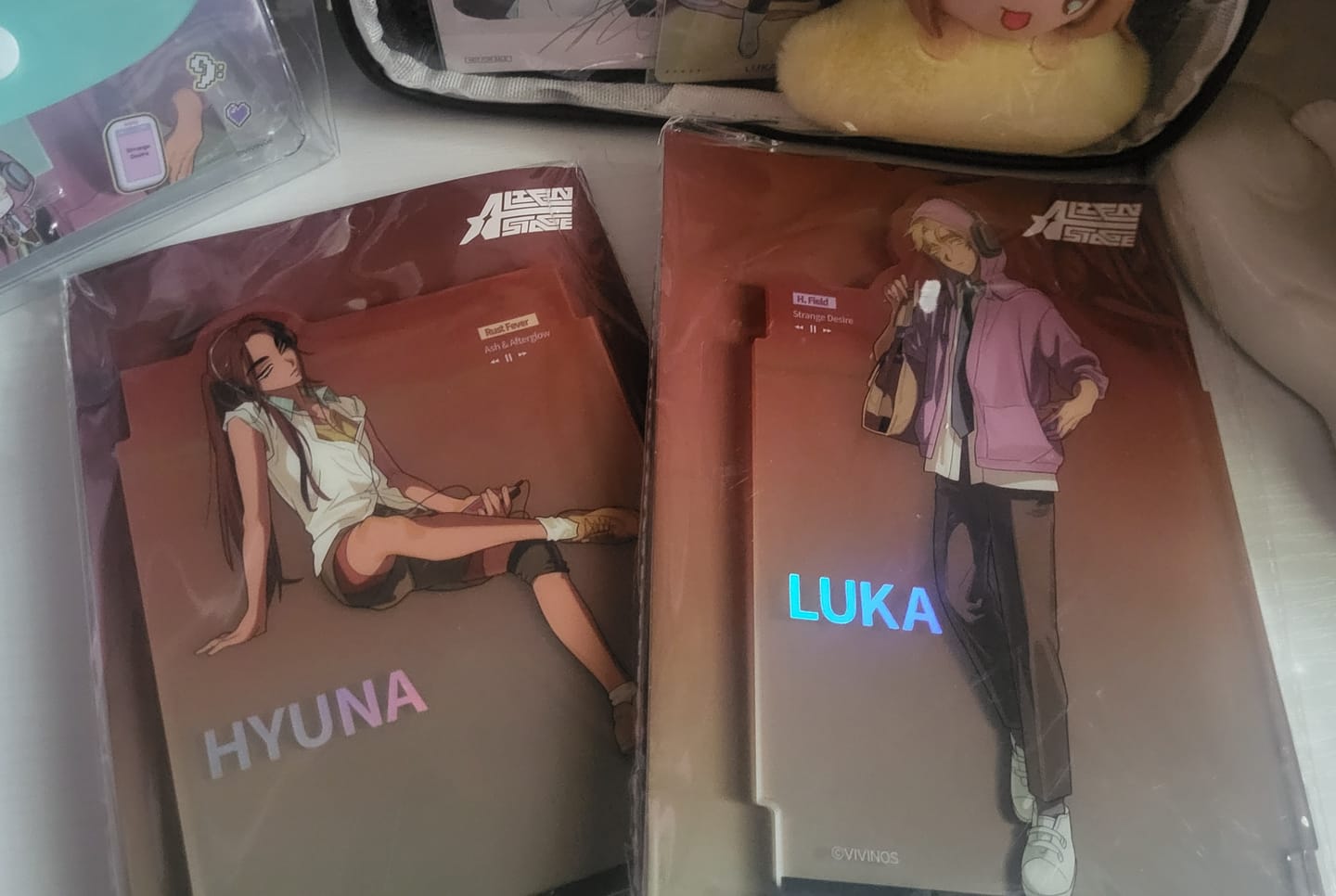 Customer photo review of 【Pre-Order】Alien Stage - Zombie Stage: Fading Youth Series - Acrylic Stand