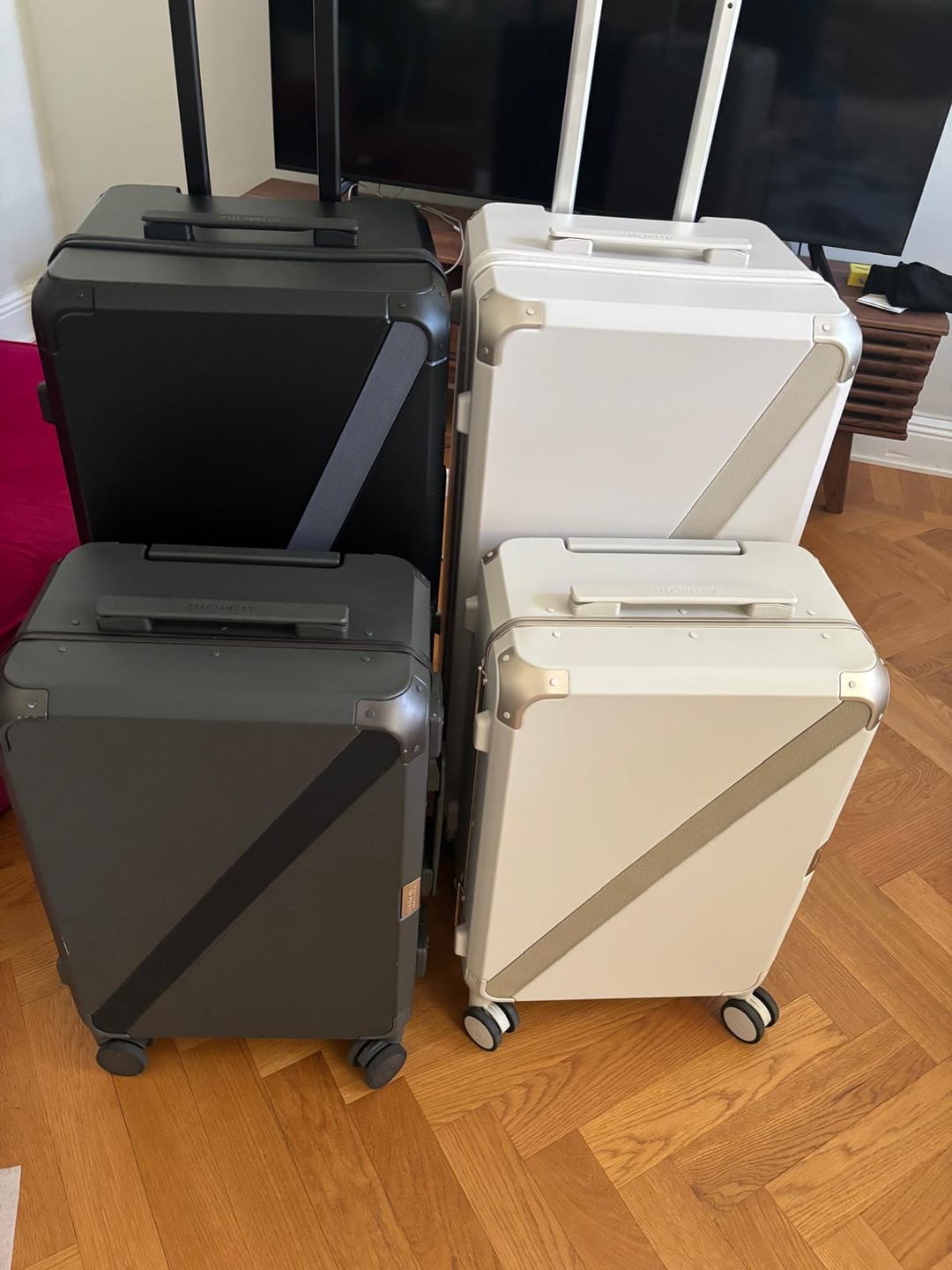 Customer photo review of THE LARGE TRUNK ESSENTIAL