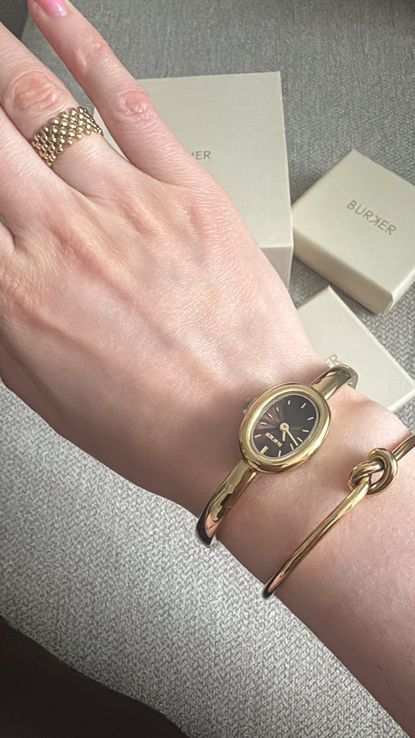 Customer photo review of Eternity Gold Bracelet