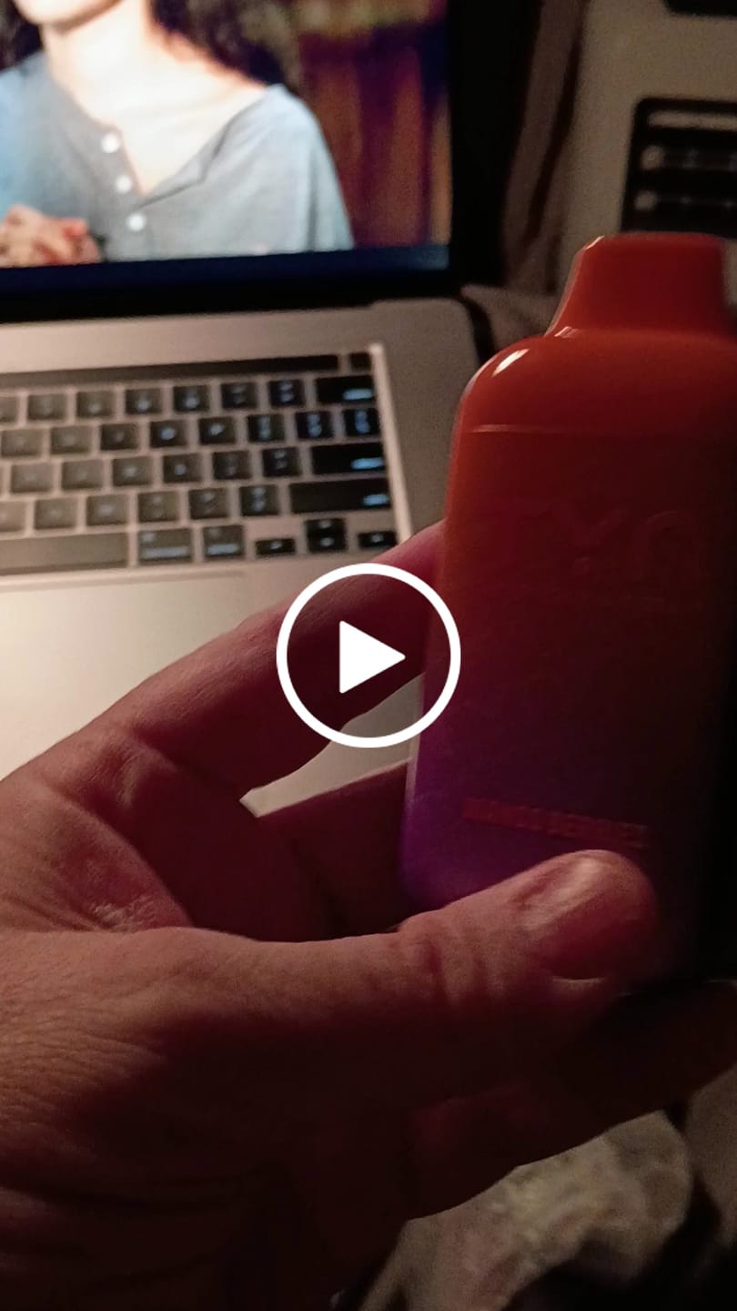 Customer video review of TYN 50000 Puffs