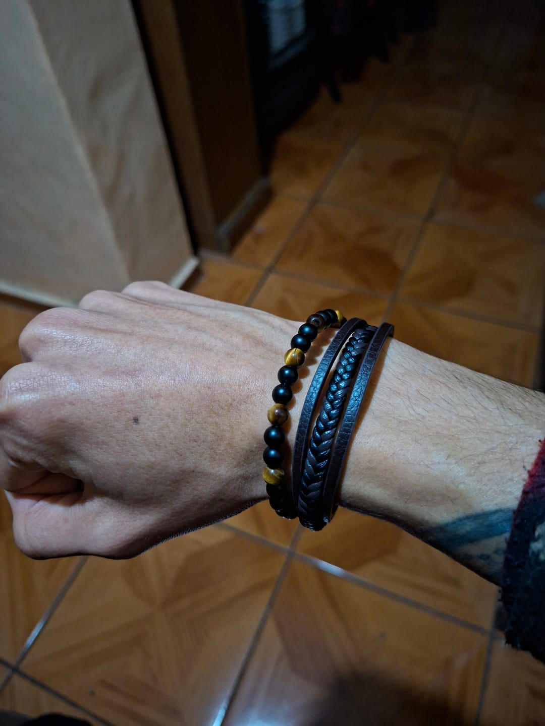 Customer photo review of Pulsera LeatherCraft Brown - Private Collection
