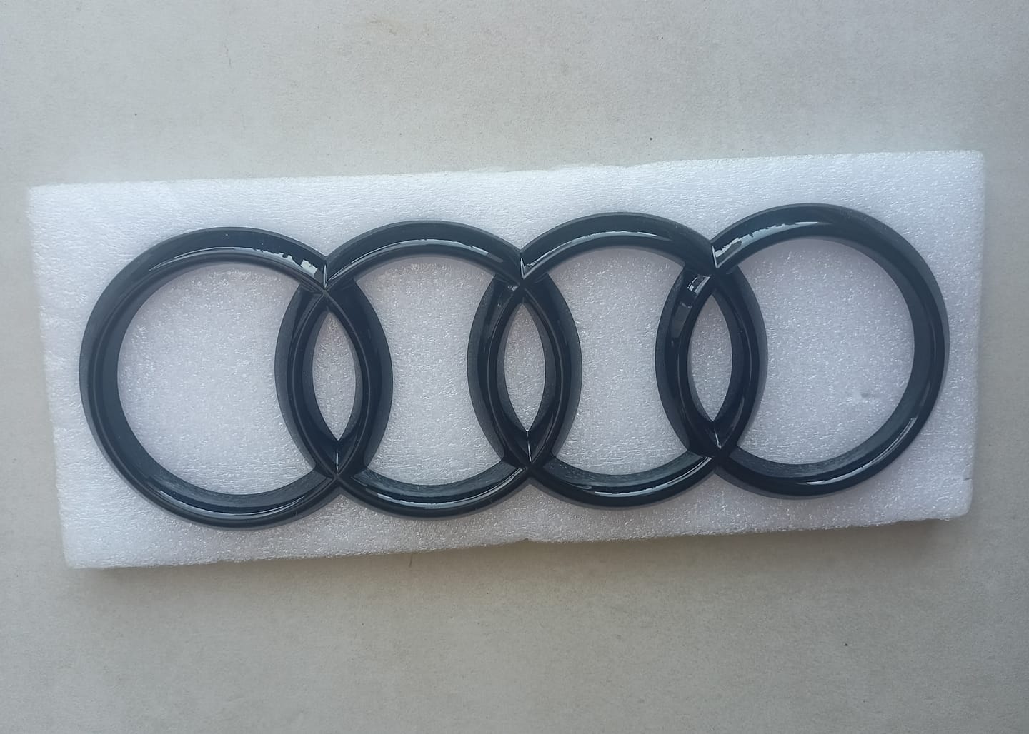 Customer photo review of Logo / Badge Audi Noir Avant / Arrière
