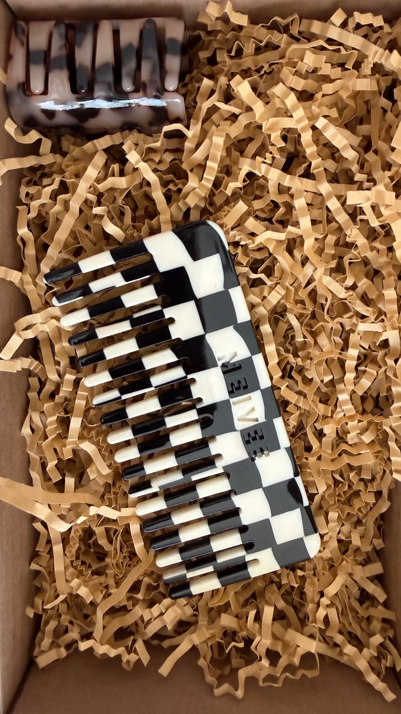 Customer photo review of Wide Tooth Checkered Comb