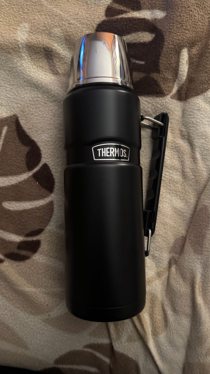 Customer photo review of TERMO LIQUIDO KING ACERO INOX 1,2 LITROS NEGRO