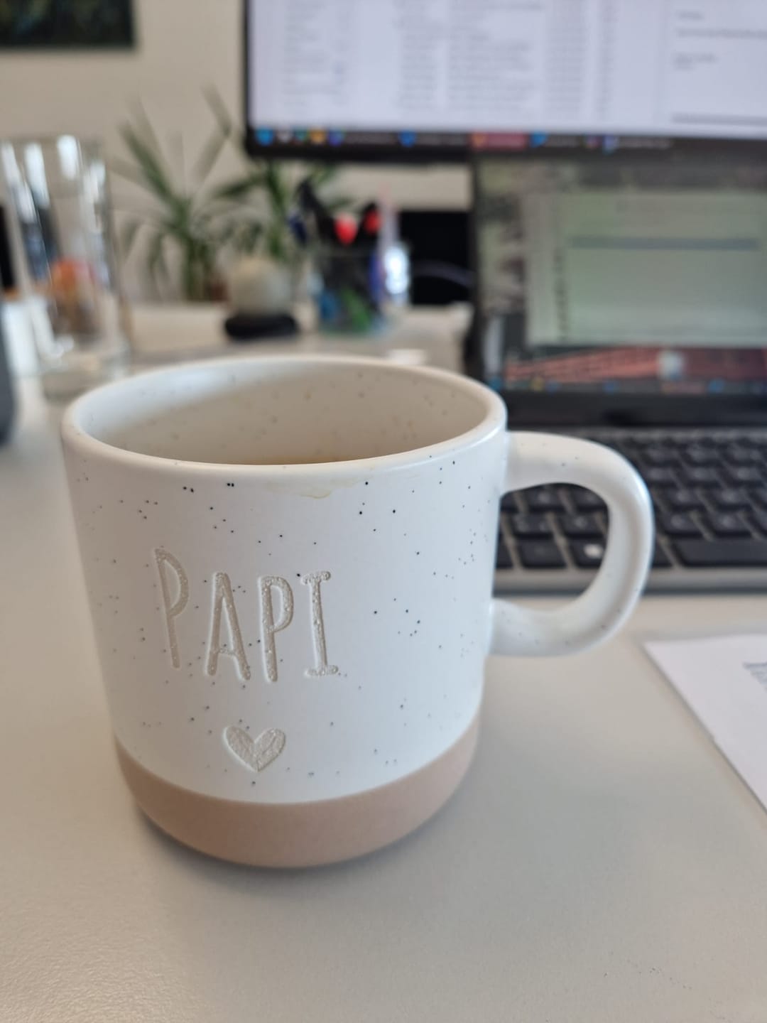 Customer photo review of Meine Tasse - Personalisierte Steingut Tasse mit edler Gravur