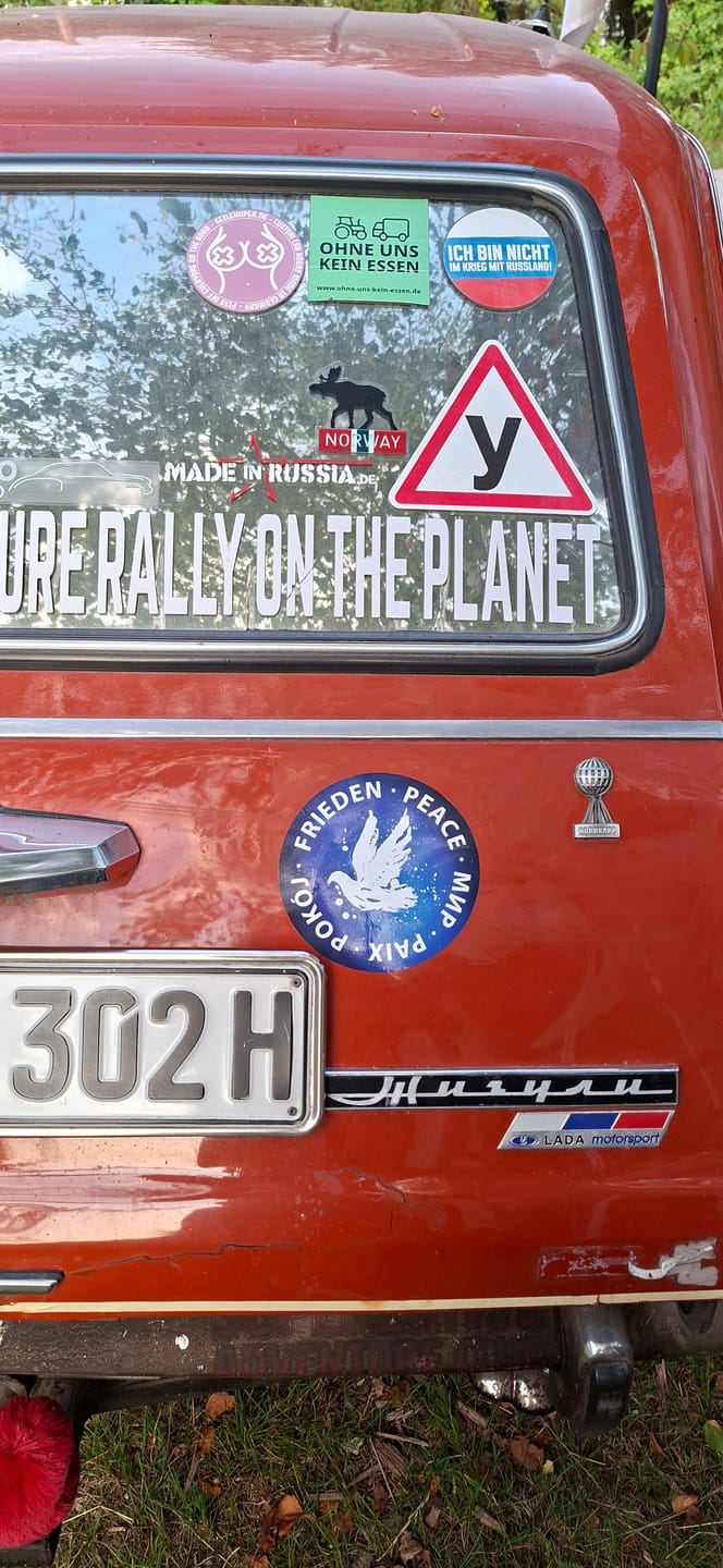 Customer photo review of GROSSE STICKER / AUFKLEBER • PEACE • FRIEDEN • MIR (10 STK.)