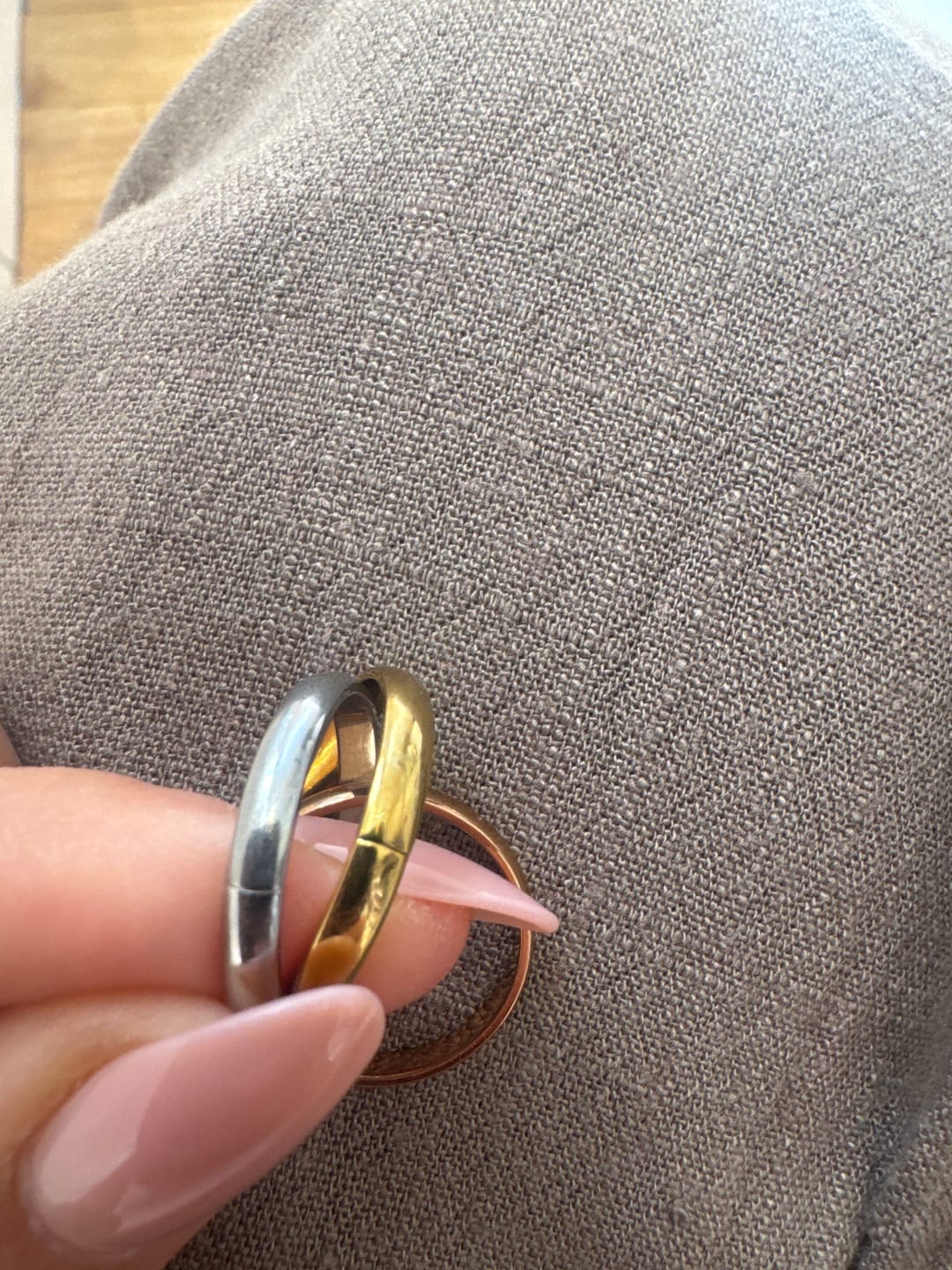 Customer photo review of Elena Three-Toned Loop Ring