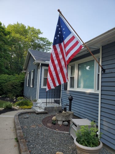 Customer photo review of 3' x 5' Betsy Ross Flag Set