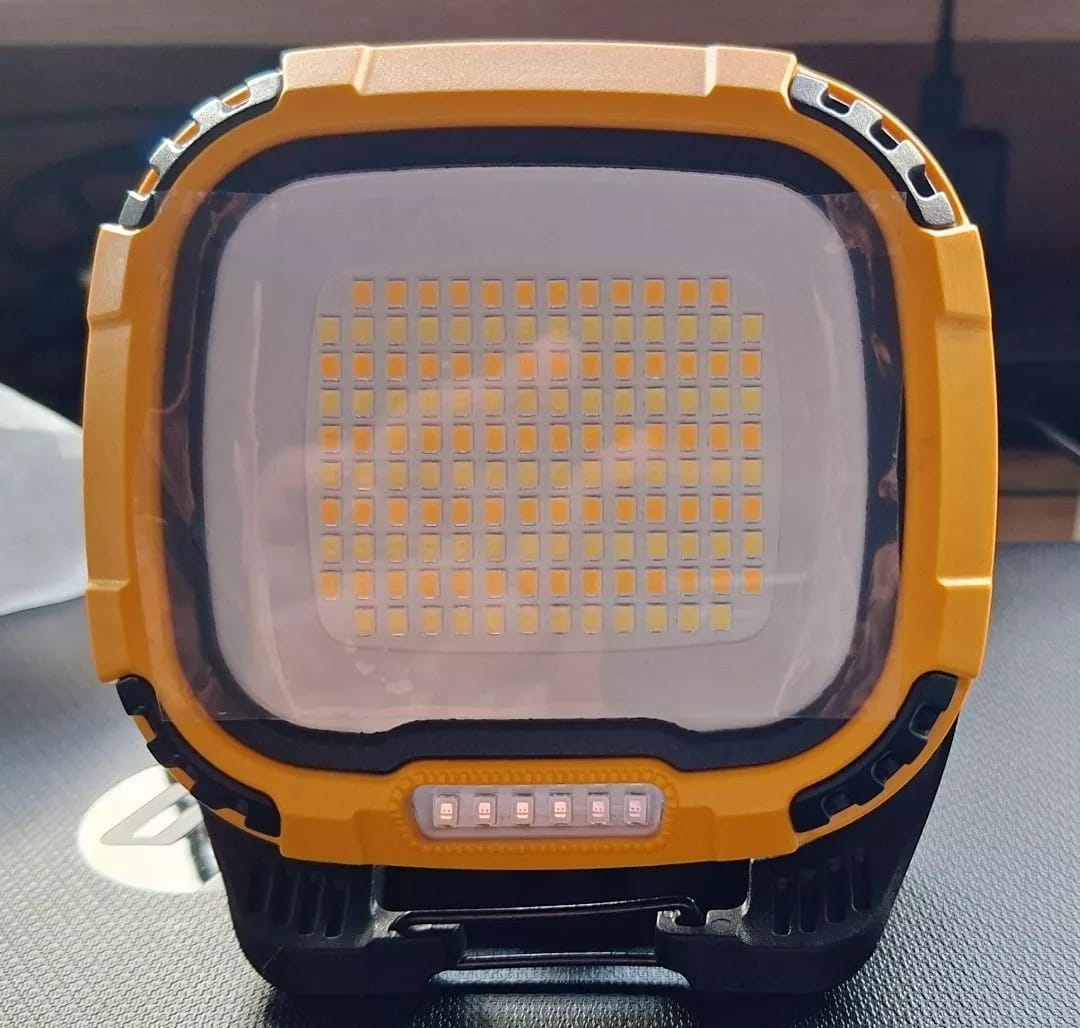 Customer photo review of LED Multi-functional Portable Type-C Emergency Rotating Light Magnet Flashlight