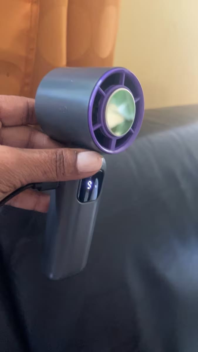 Customer photo review of FrostiZen 100" La  fraîcheur instantanée, partout avec vous