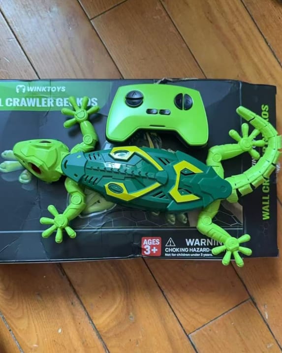 Customer photo review of ChamiCatch™ Lagarto Trepador para Gatos