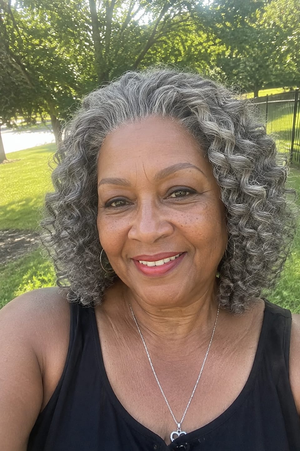 Customer photo review of Luvwin 13x4 Salt & Pepper Bouncy Curls Glueless Grey Wig 100% Human Hair
