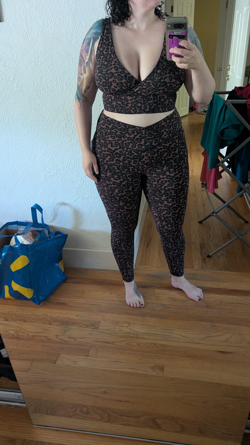 Customer photo review of Bestie Leggings