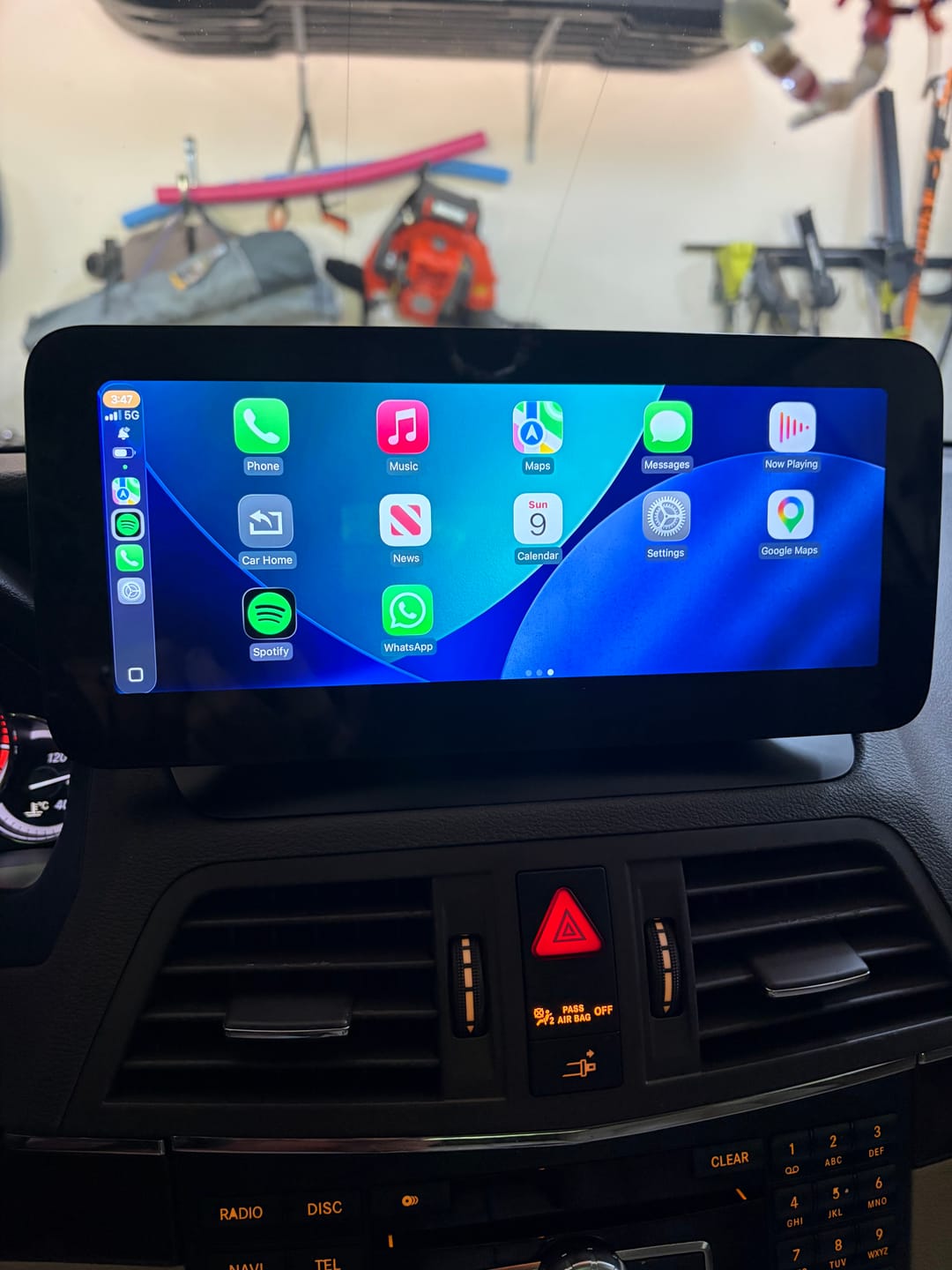 Customer photo review of Mercedes Benz E Class | C207 | 10.25"/12.3" Linux CarPlay/Android Touchscreen Display | 2009 - 2016