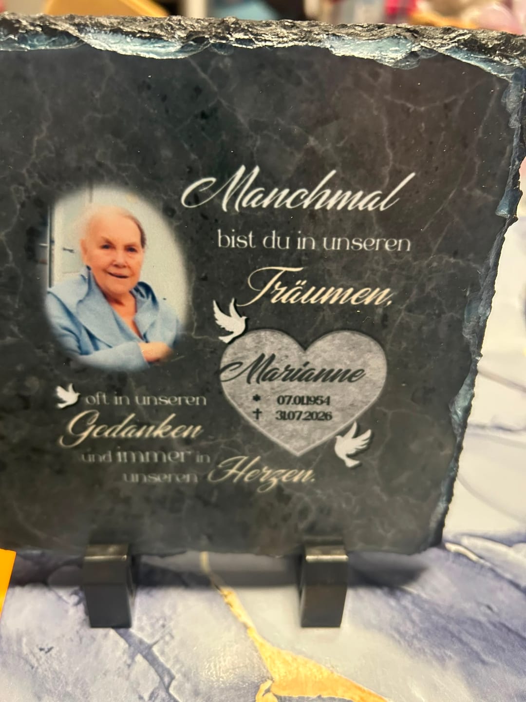 Customer photo review of In unseren Herzen - Personalisierte Schiefertafel