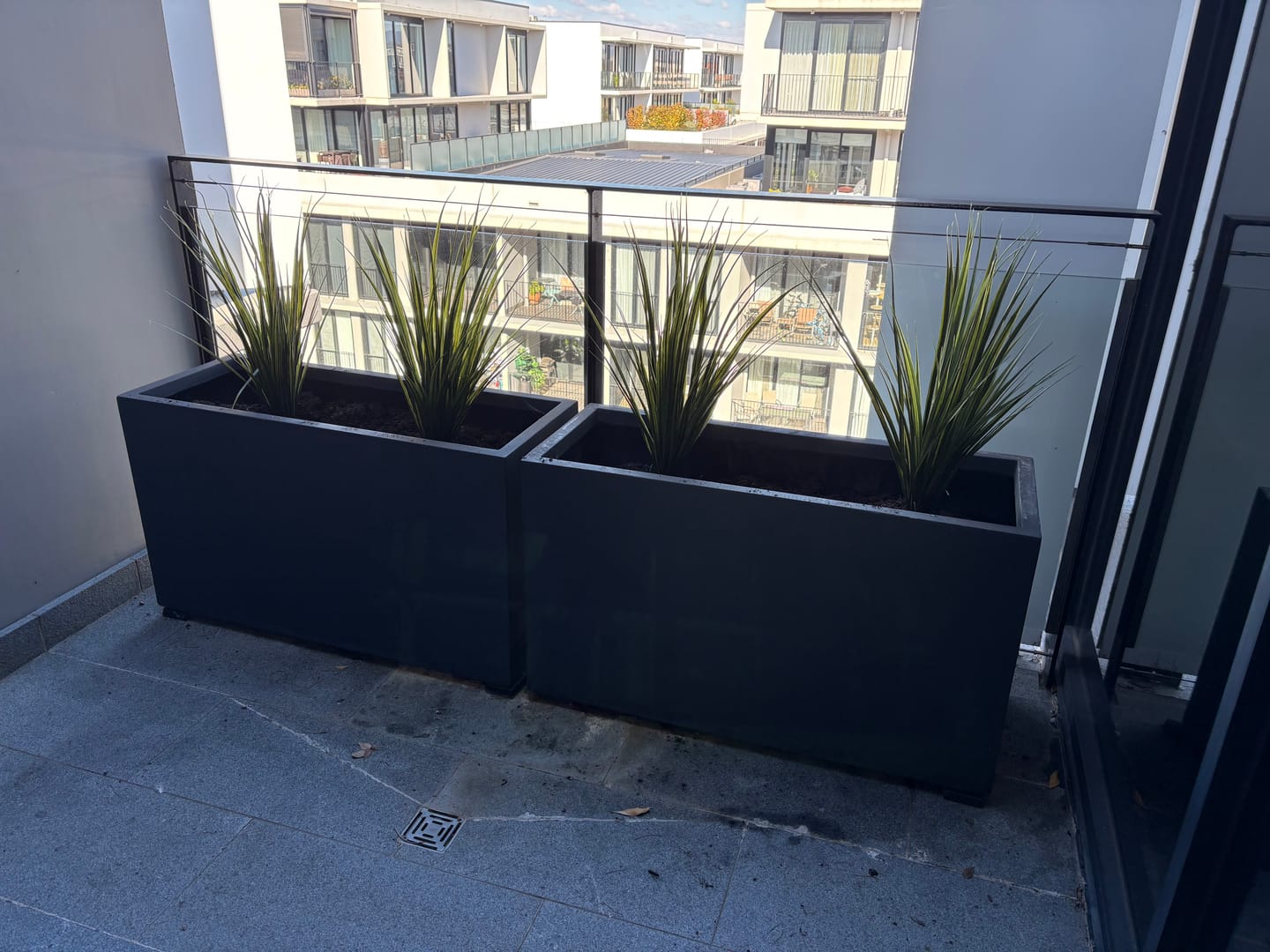 Customer photo review of Potted Artificial Long Grass (Yucca Grass) 75cm UV Resistant