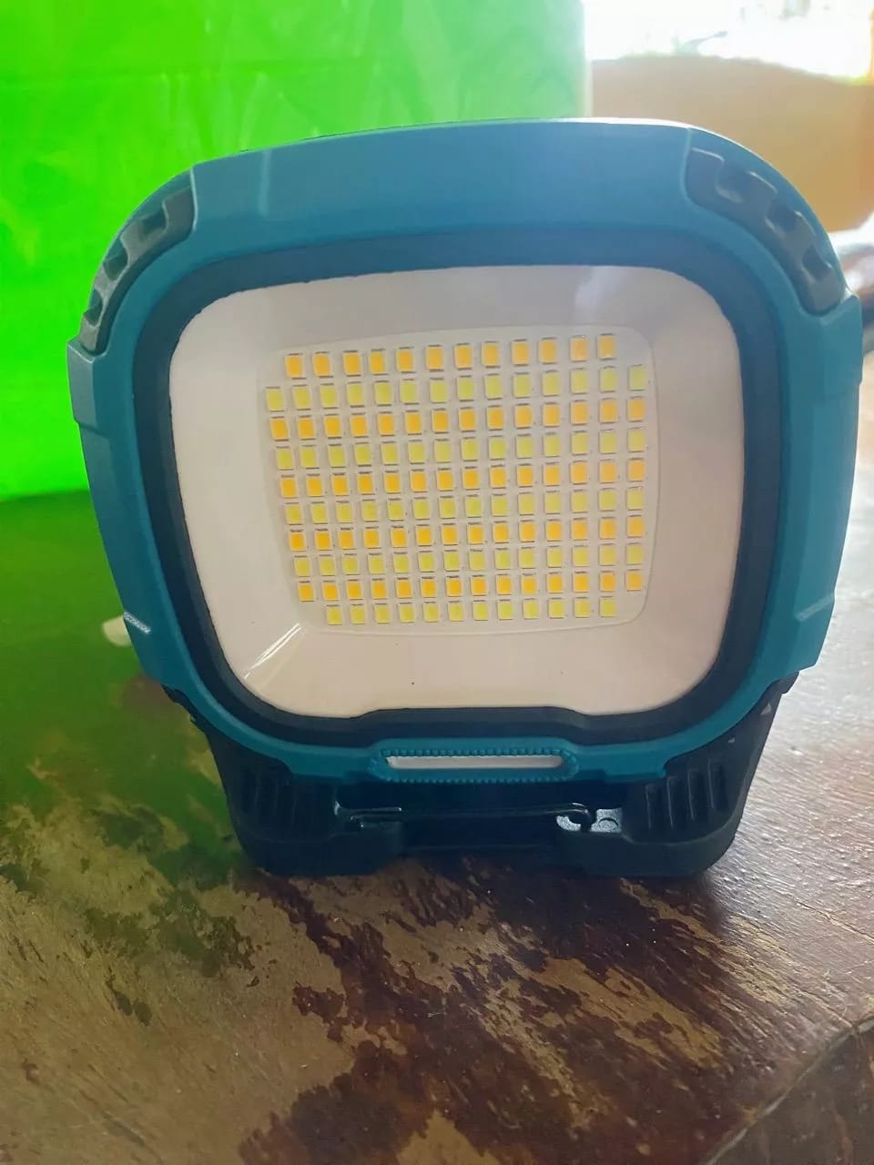 Customer photo review of LED Multi-functional Portable Type-C Emergency Rotating Light Magnet Flashlight