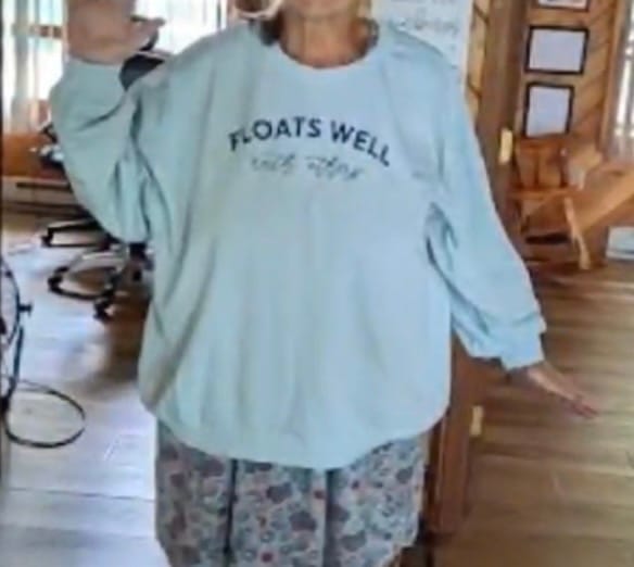 Customer photo review of Floats Well With Others