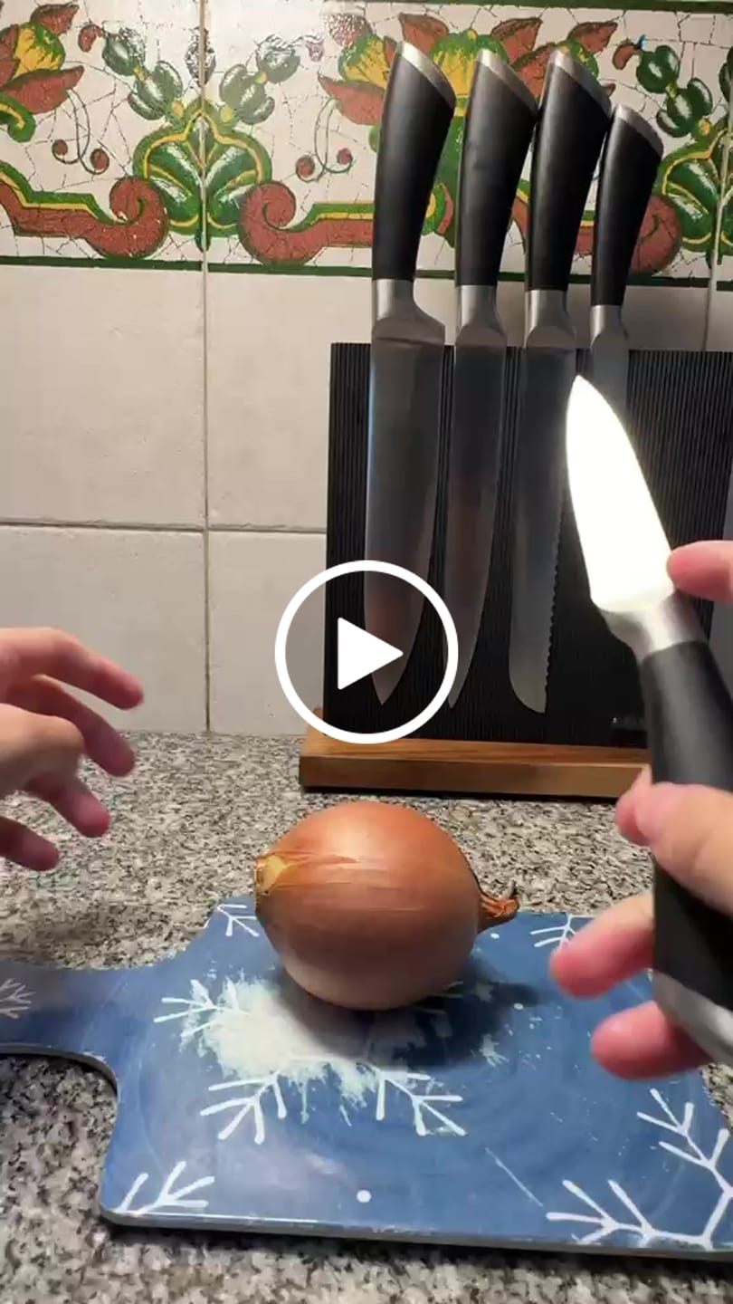 Customer video review of Taco De Cuchillos Magnético Sakura Edge Collection - 6 Piezas