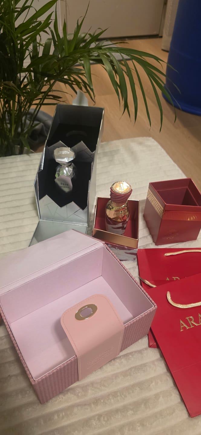 Customer photo review of Auroud Perfumes Gift Box