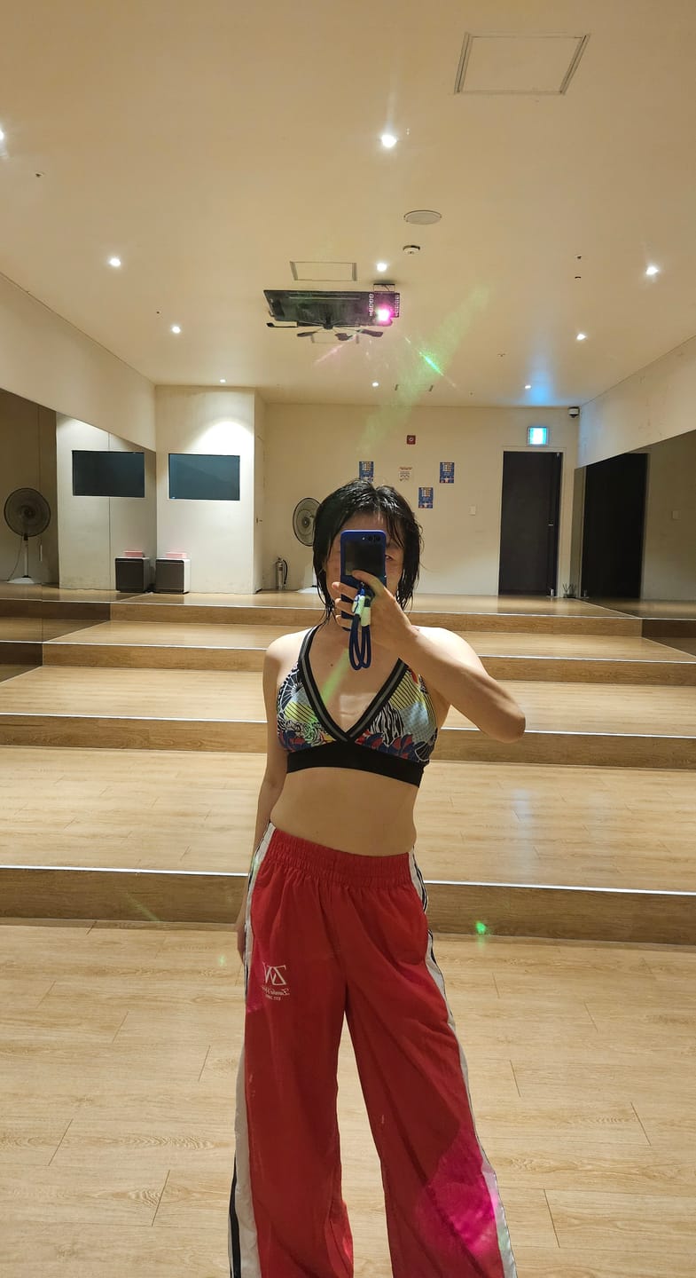 Customer photo review of Dale-Z High Waisted Pants With Side Snaps