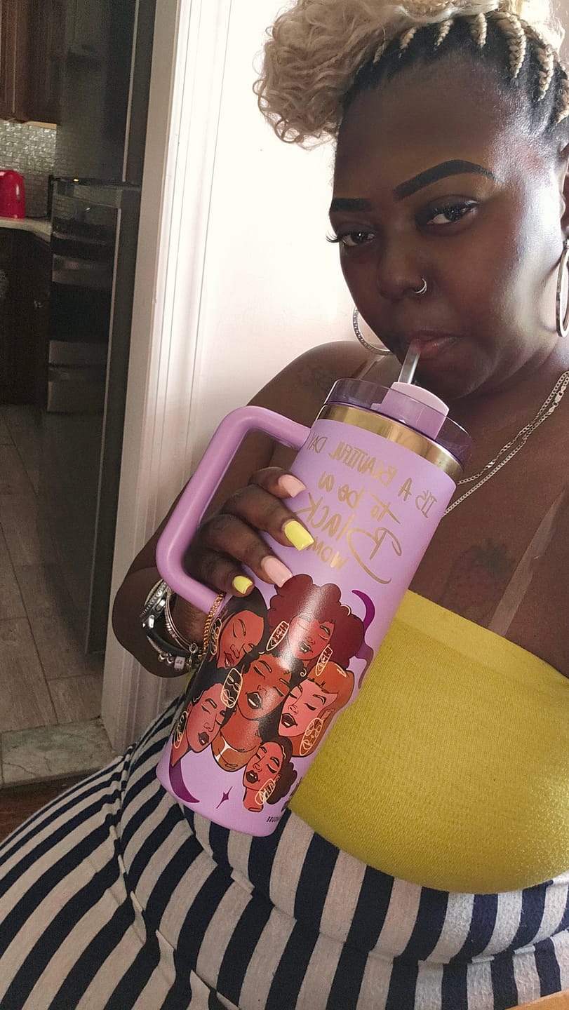 Customer photo review of Limited Edition "Crème Brûlée" Purple FlowSip™ Insulated Tumbler – Pinklomein x Cecilia's House