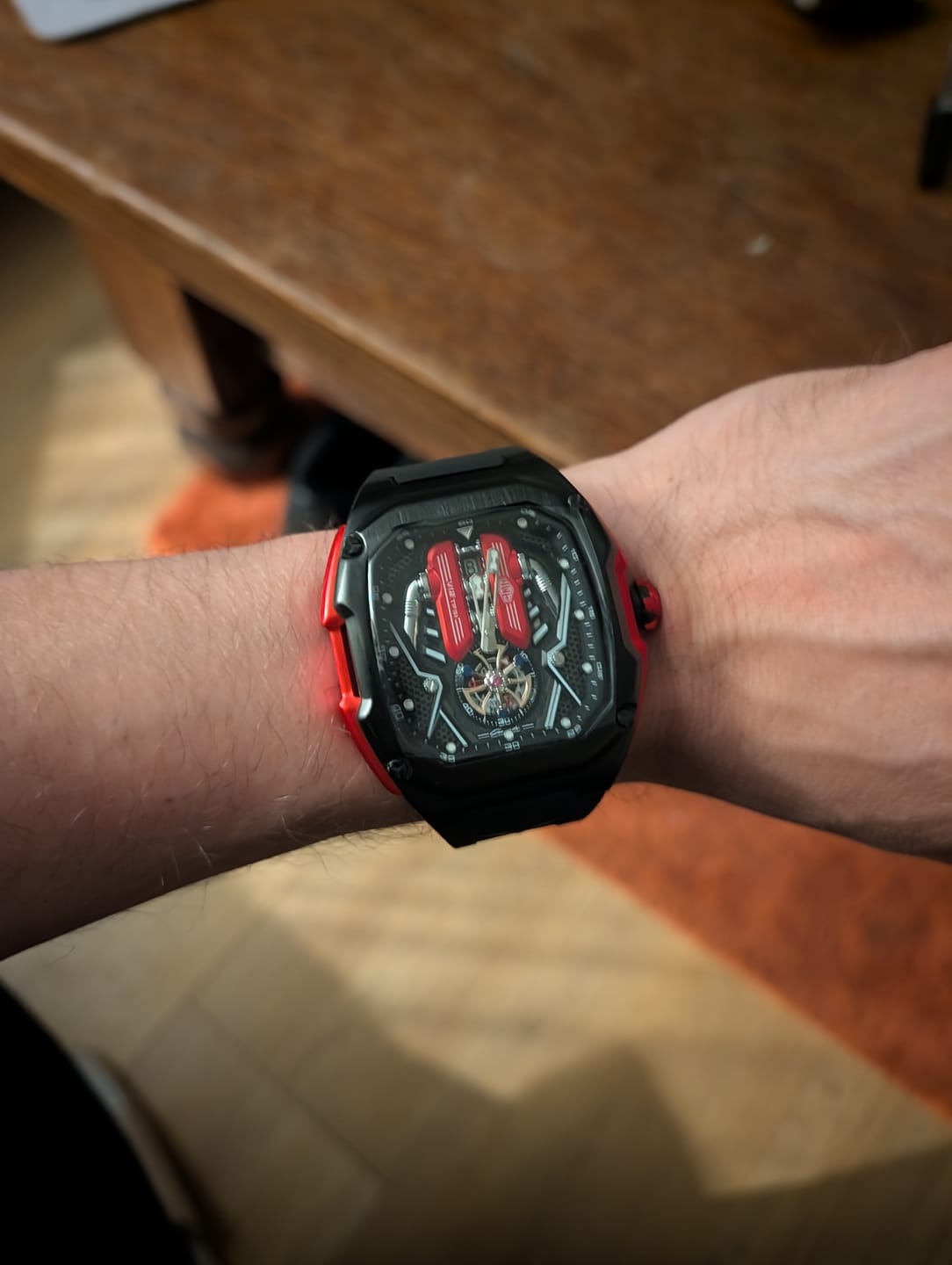 Customer photo review of HMN V12 Prestige