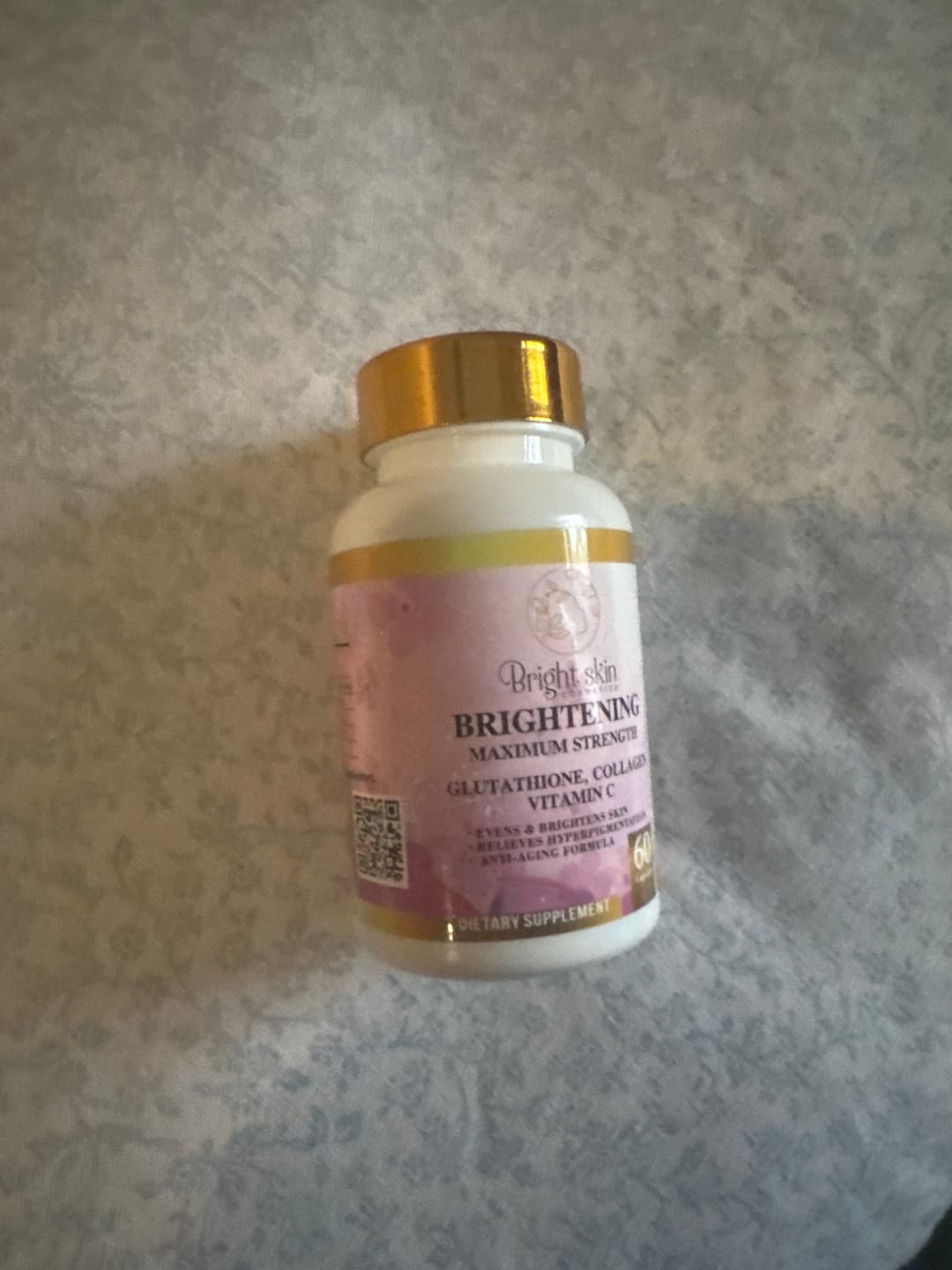 Customer photo review of Brightening supplements