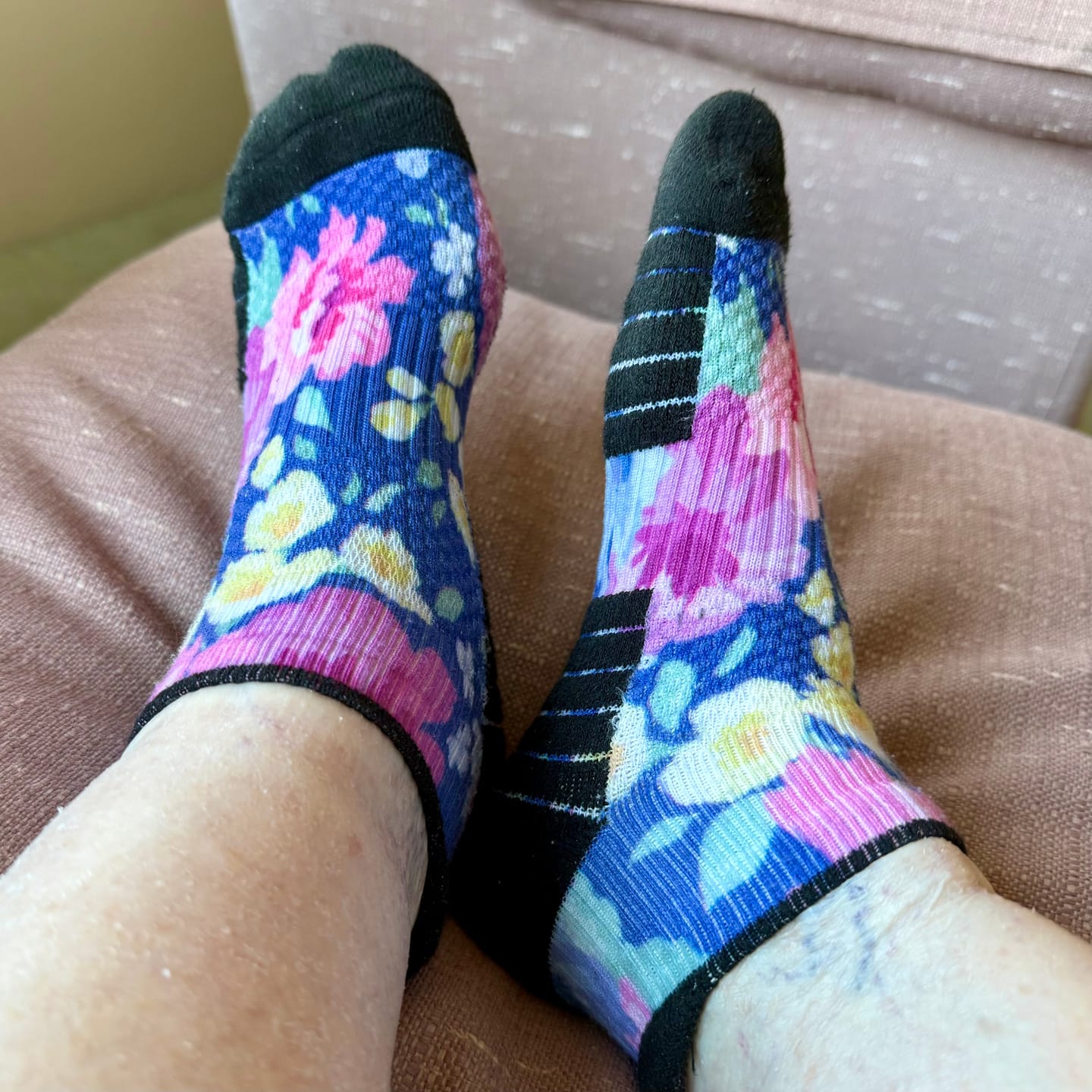 Customer photo review of Night Nature Ankle Compression Socks 5-Pack Bundle