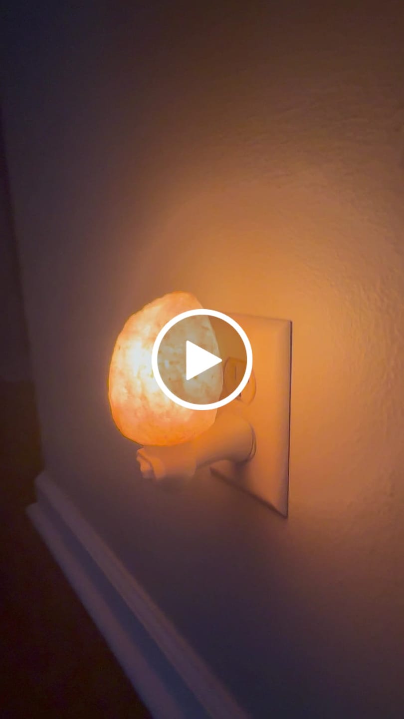 Customer video review of Natural Himalayan Salt Night Light
