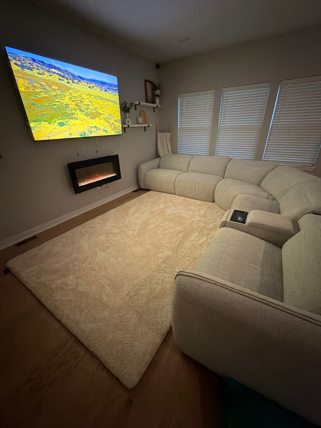 Customer photo review of Shaggy Relax Mat - 1.4" Thick Foam Base