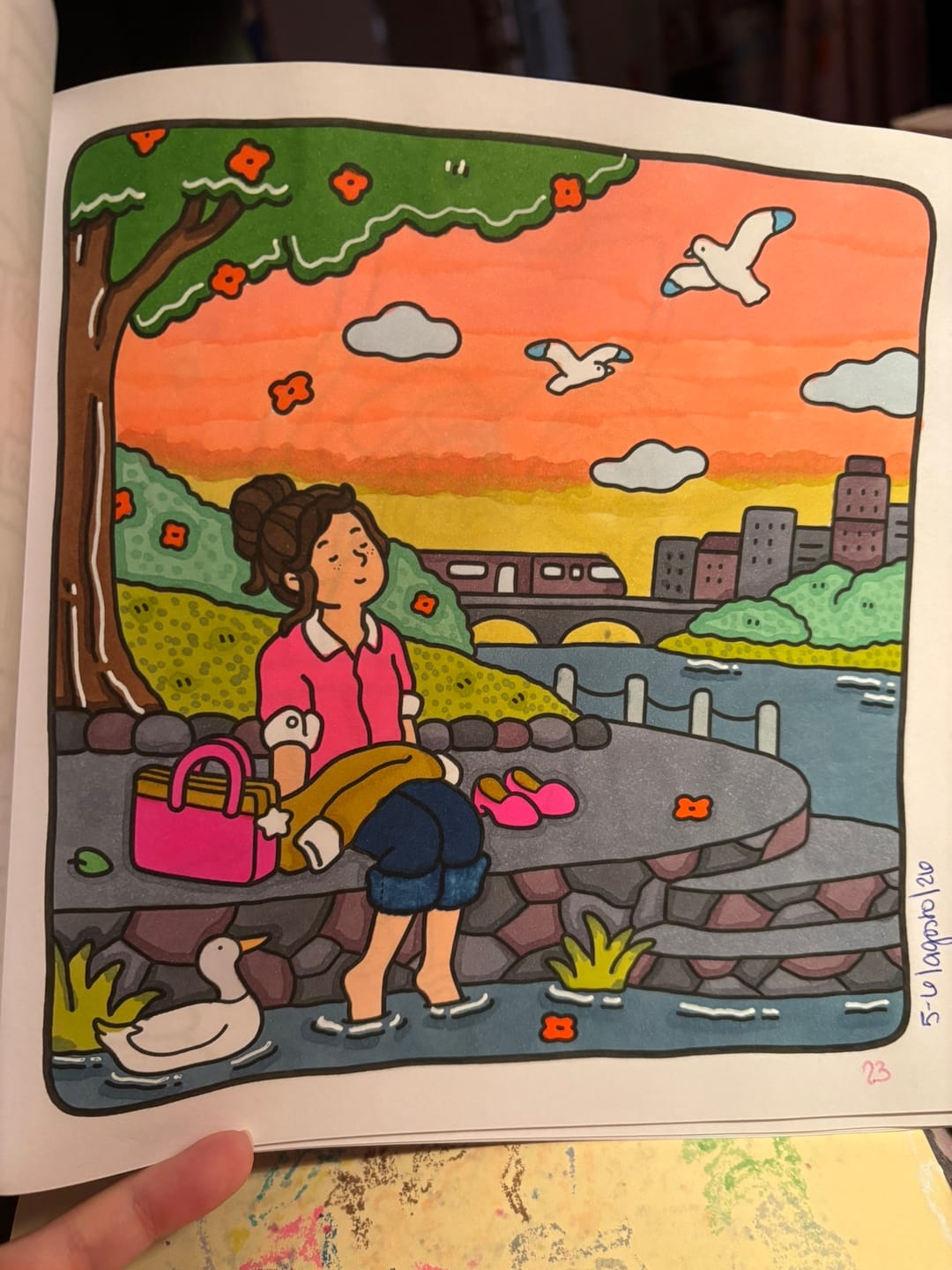 Customer photo review of Ohuhu Honolulu 48 Mid-tone Colors Dual Tips Alcohol Art Markers (New Color Codes)