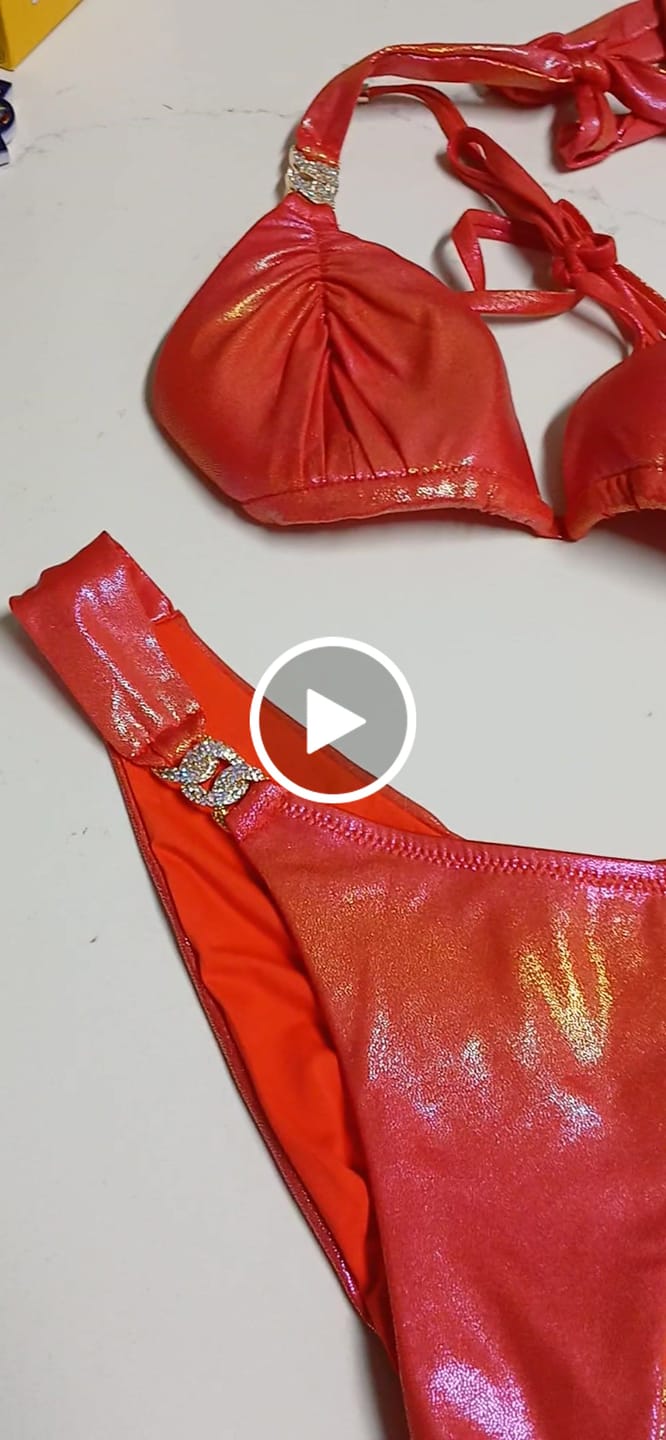 Customer video review of Coral Shine Ophidia Top