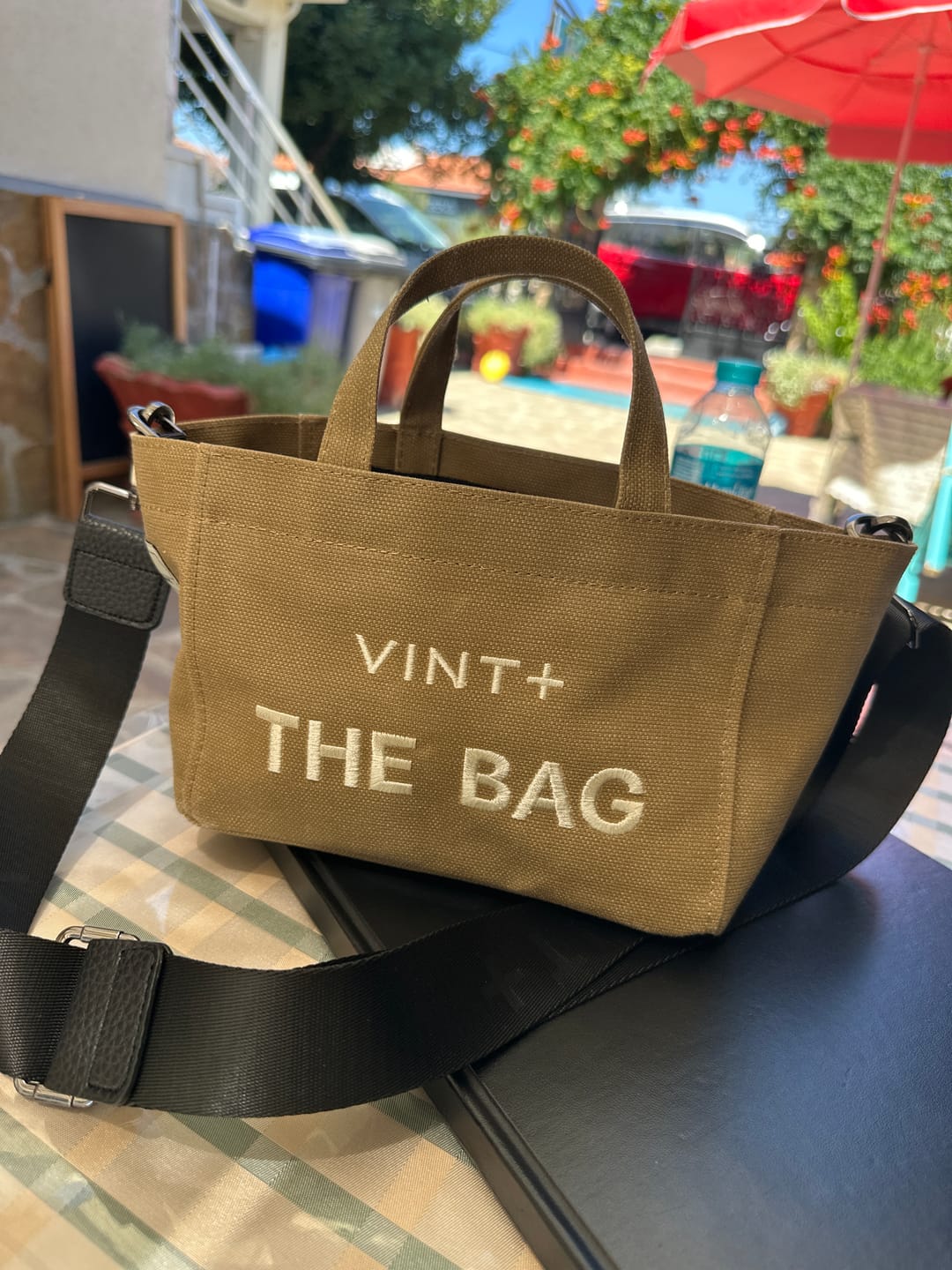 Customer photo review of FERMUARLI MUMLU KANVAS TOTE ÇANTA - MİNİ - AÇIK YEŞİL