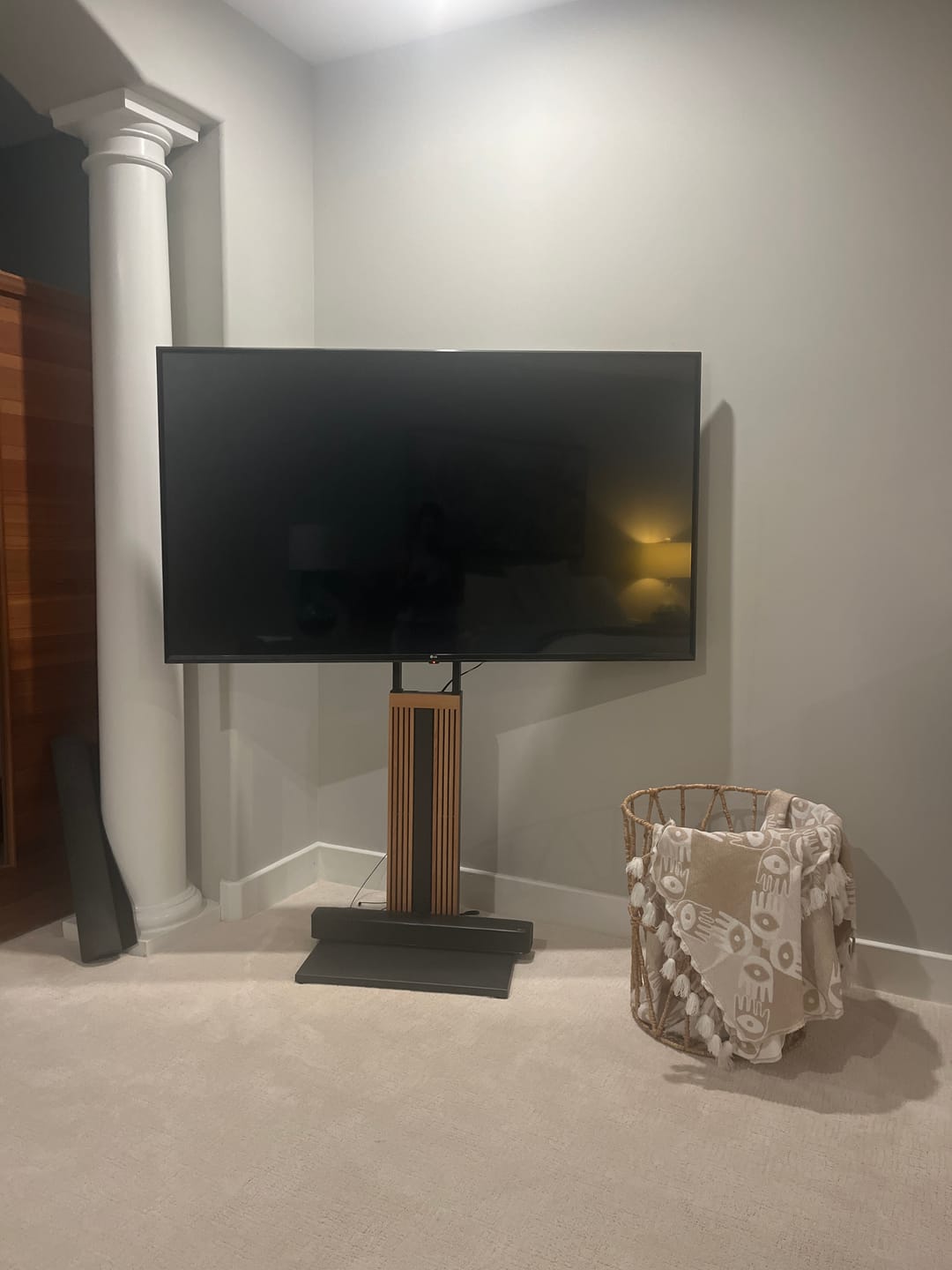 Customer photo review of Zen FT65 TV Stand