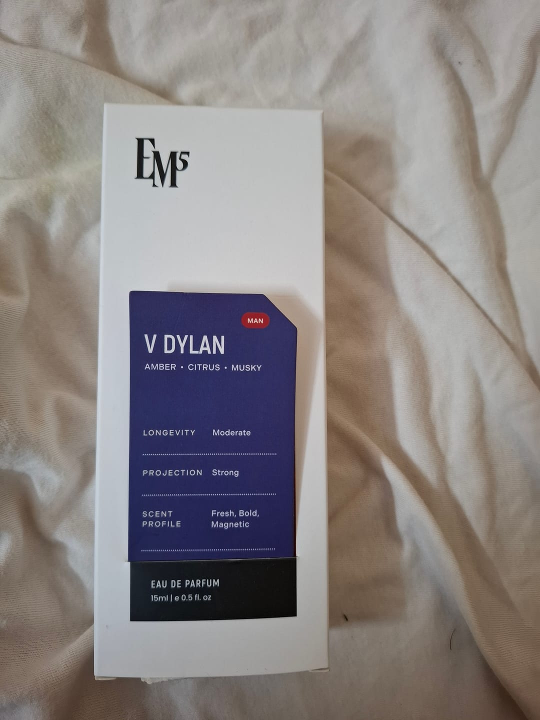 Customer photo review of V Dylan | Eau De Parfum