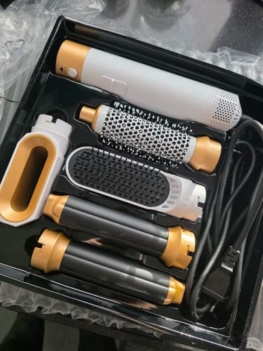 Customer photo review of Ava Air PRO – 5-in-1 Hair Dryer Brush & Multistyler