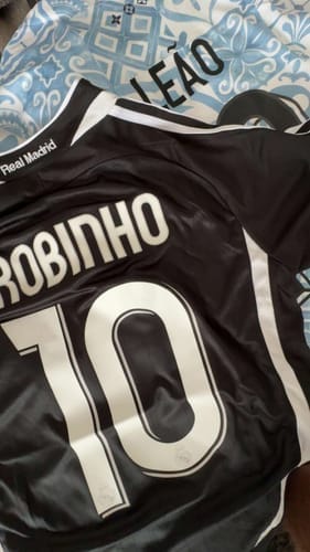 Customer photo review of REAL MADRID 2006/07 AWAY SHIRT