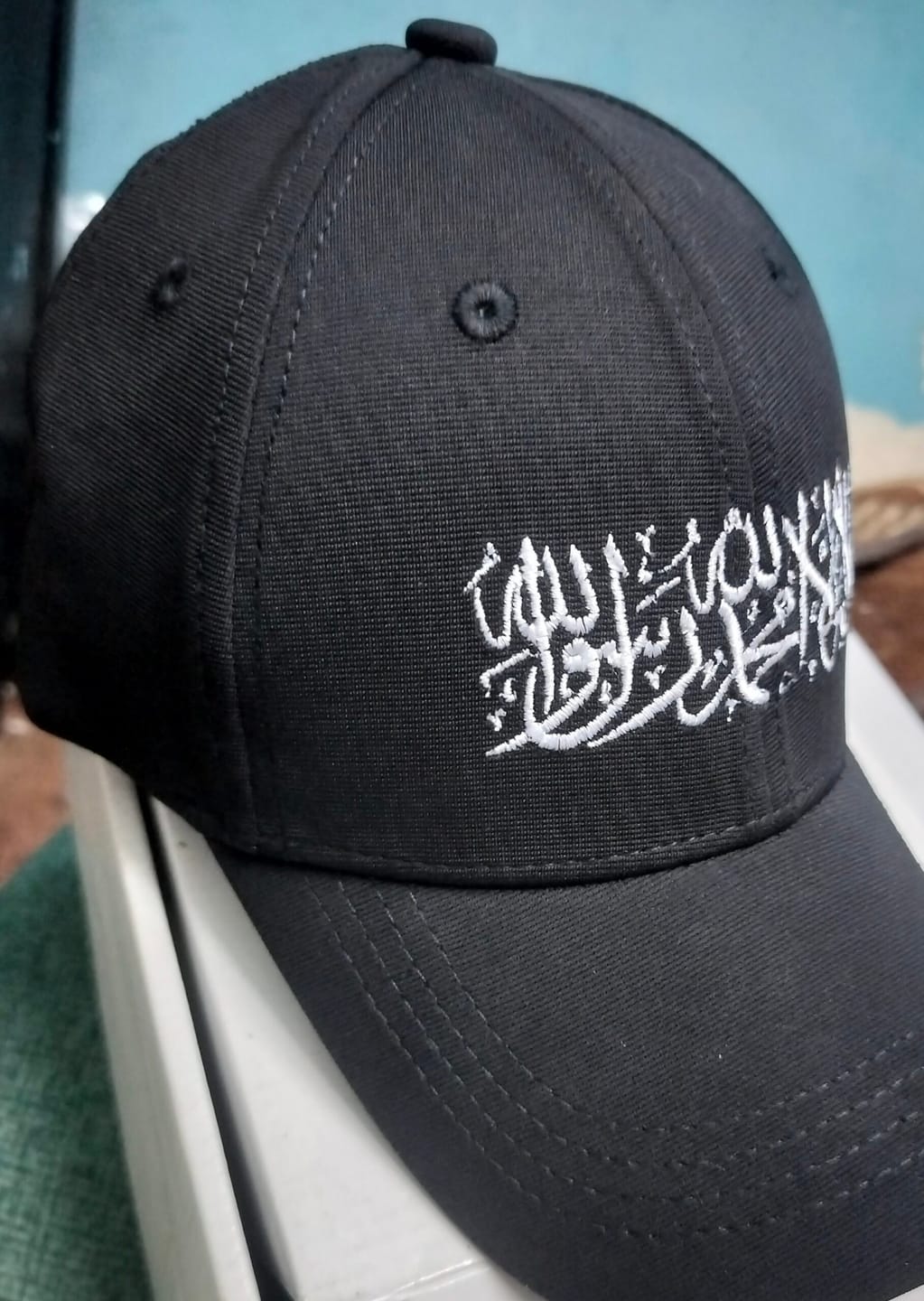 Customer photo review of Arabic Shahada Cap