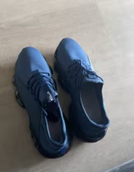 Customer photo review of EaseStep™ Men's Lightweight Comfort & Support Sneakers