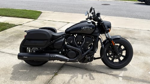 Customer photo review of 28L - Pantheon Quick-Mount Medium 2025+ Indian Scout Bobber Motorcycle Saddlebags