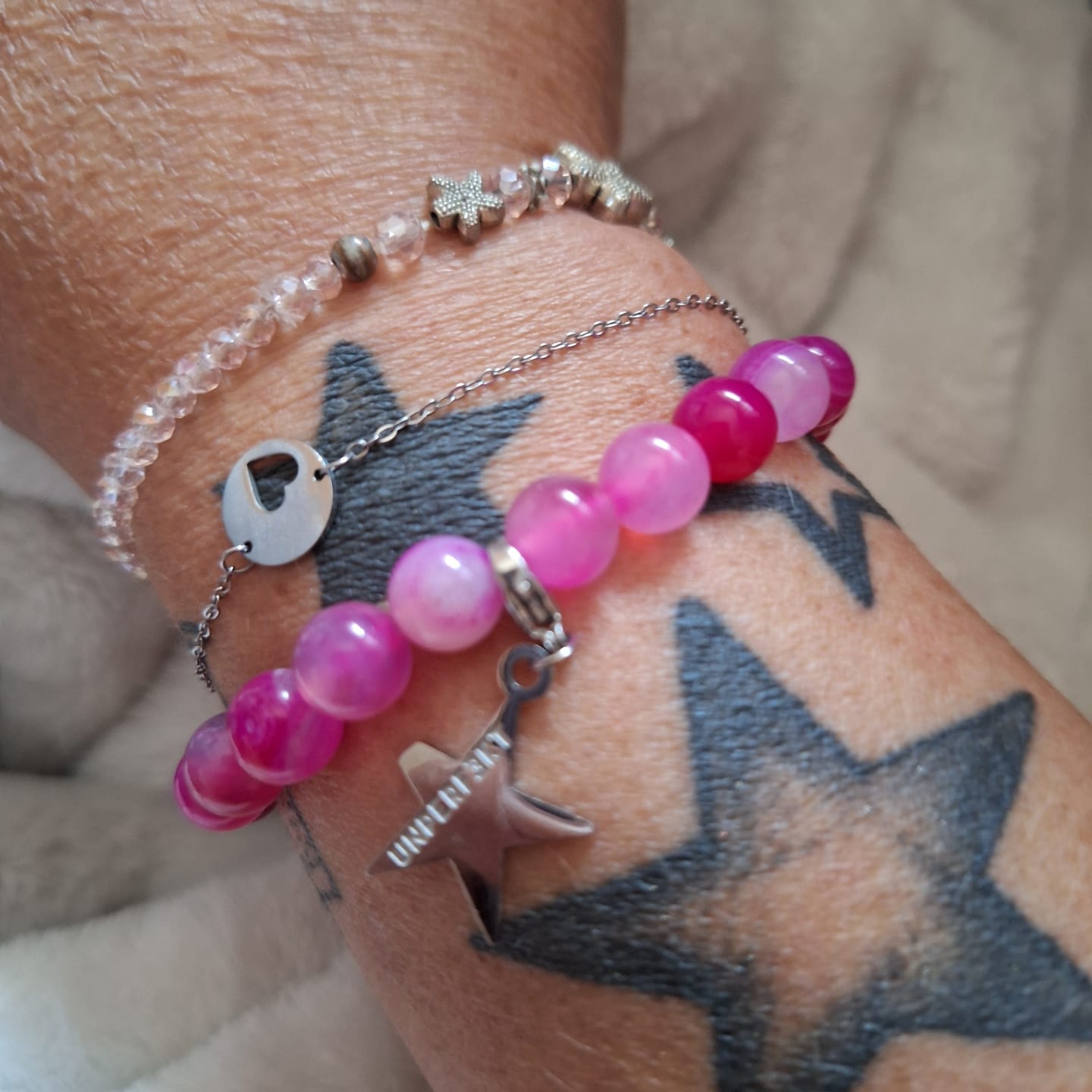 Customer photo review of »Emotionale Heilung« Blockadenlöser-Armband aus echten Achat-Steinen inkl. abgebrochenem Stern