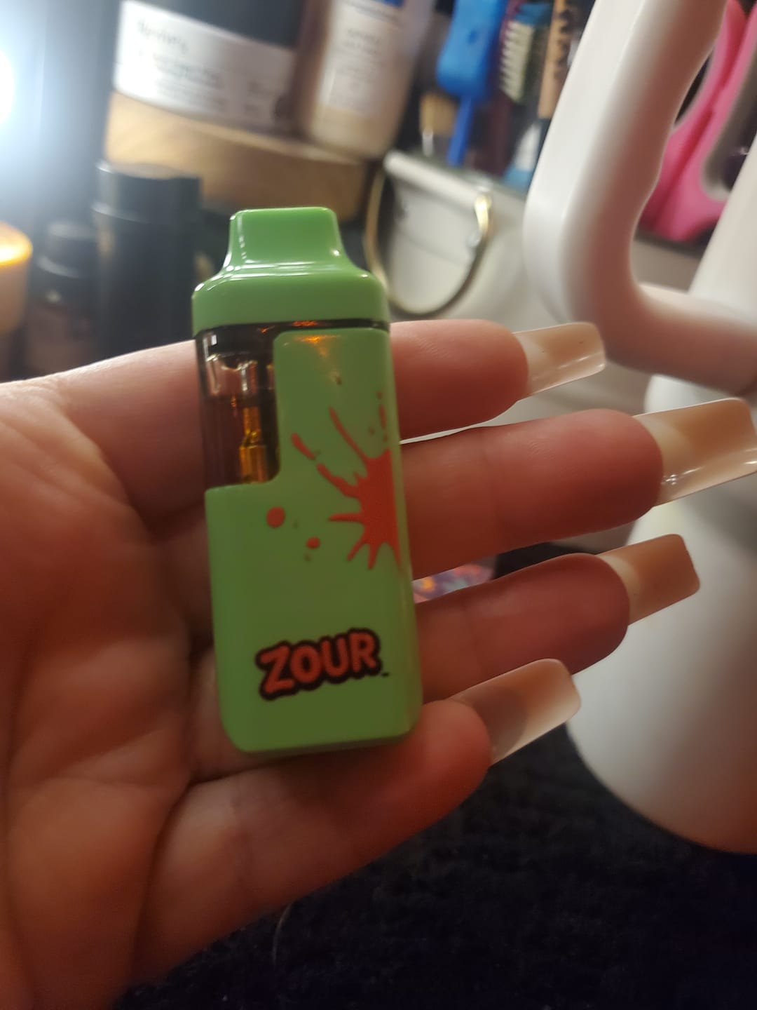 Customer photo review of Zour Stash Cherry Cotton Candy 1.5ML THCA Device