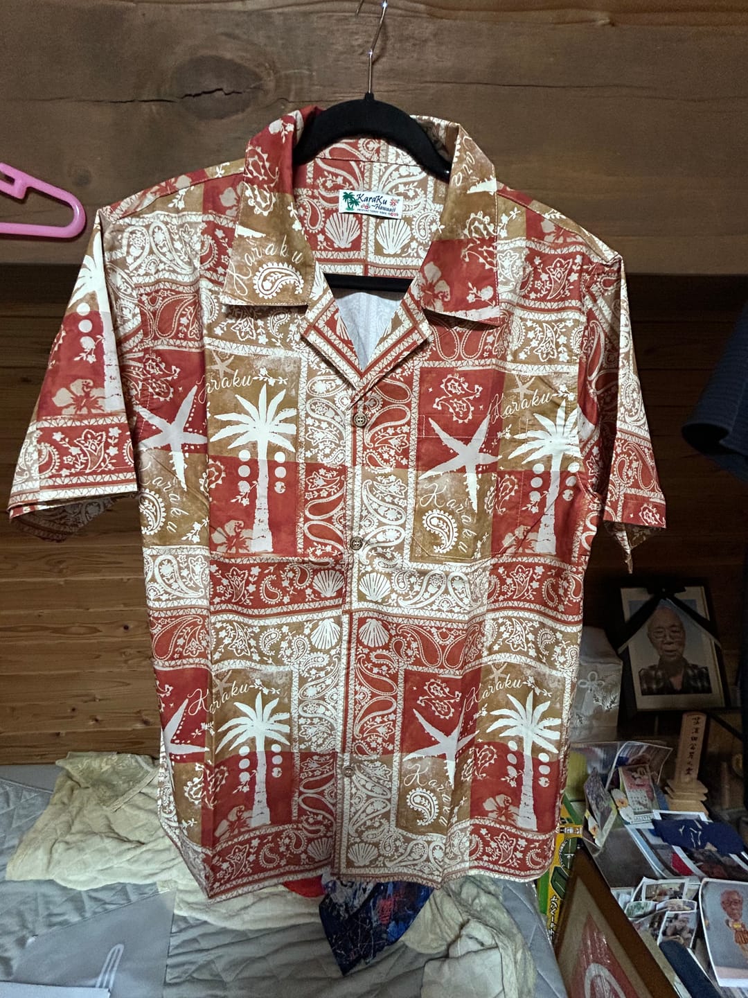 Customer photo review of 【予約】「ペイズリー柄＆南国リゾートモチーフ」パッチワーク風アロハシャツ