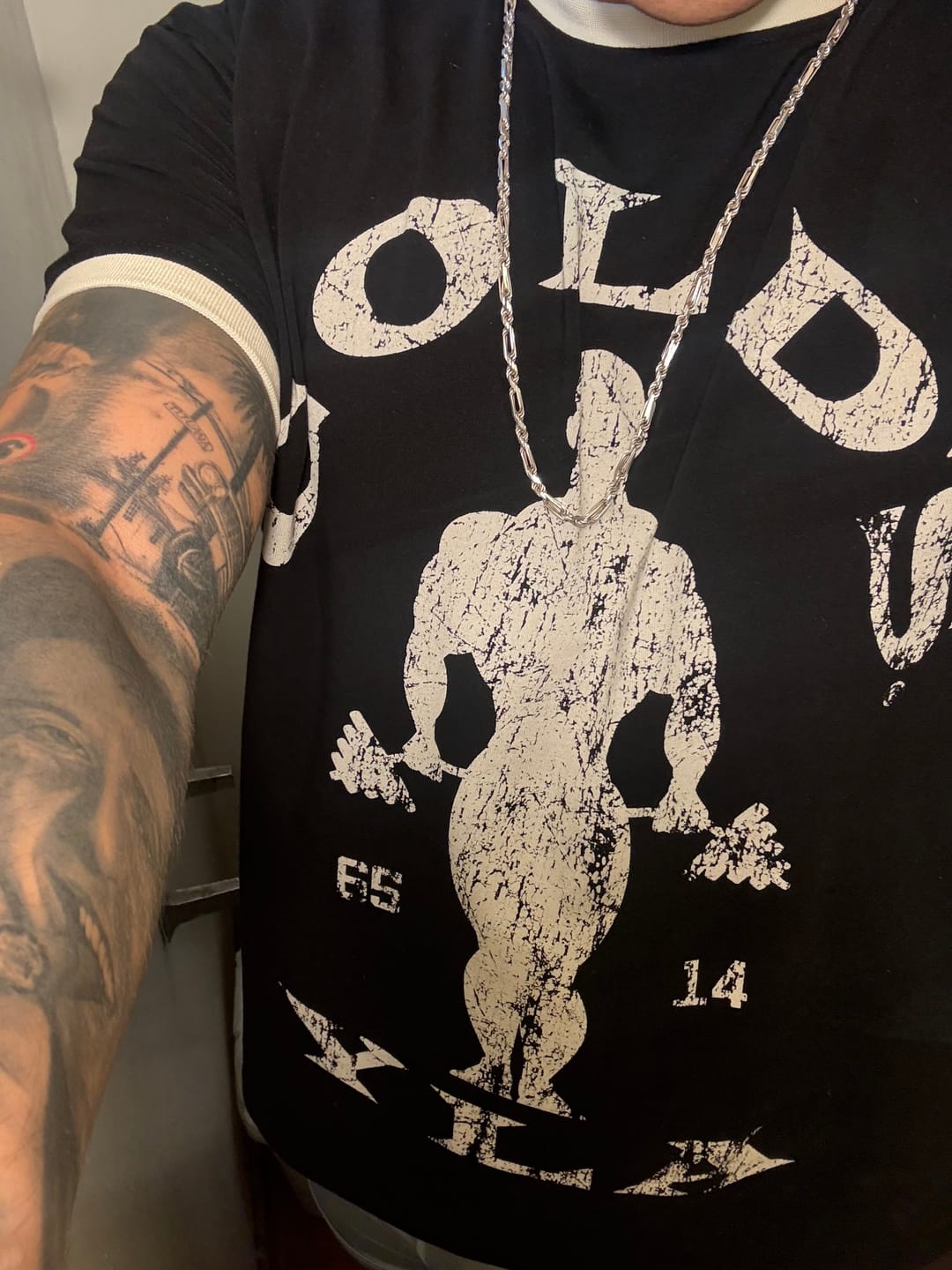 Customer photo review of 4009 - Golds Gym Ringer Tees